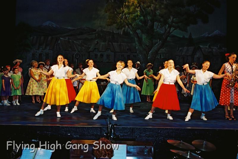 Flying High 2002-048.JPG - The Village Fete