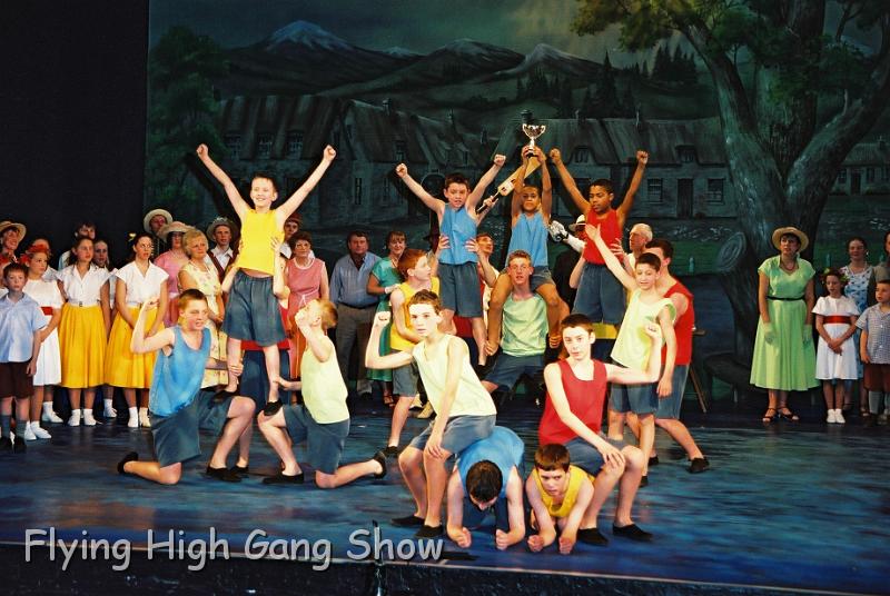 Flying High 2002-049.JPG - The Village Fete