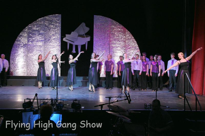 Flying High 2006-036.jpg - Piano Man