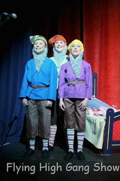 Flying High 2006-061.jpg - Panto Pandemonium