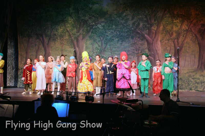 Flying High 2006-063.jpg - Panto Pandemonium